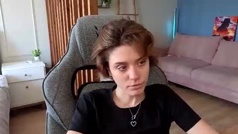 Snapshot of darilboom chatting on July 11, 7:44 am darilboom online show from July 11, 7:44 am