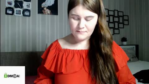 Snapshot of darina_dream chatting on March 12, 8:10 pm Darina Dreams online show from March 12, 8:10 pm