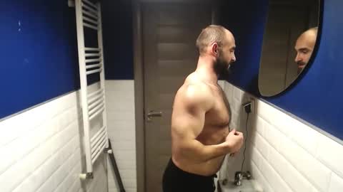 Dario  Muscel King online show from December 5, 9:00 pm