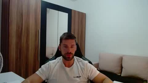 darius_94 online show from January 13, 5:02 am