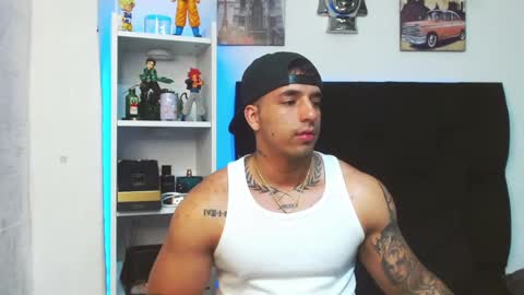 Darius Phoenix  online show from December 15, 6:51 am