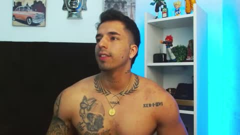 Darius Phoenix  online show from January 4, 7:34 pm