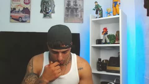 Darius Phoenix  online show from January 13, 3:34 am