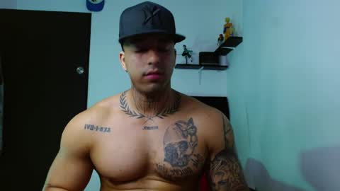 Darius Phoenix  online show from November 22, 9:14 pm