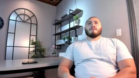 Darius online show from May 6, 11:26 am