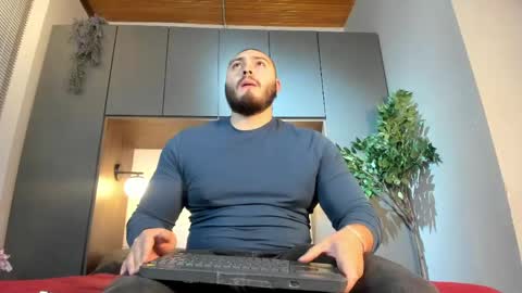 Darius online show from May 7, 11:15 am