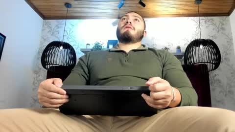 Darius online show from May 15, 11:17 am