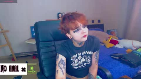 Snapshot of dark__elf chatting on January 18, 10:02 pm Anessa online show from January 18, 10:02 pm