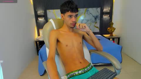 Snapshot of dark_desiree18 chatting on January 10, 1:24 pm DARCK online show from January 10, 1:24 pm