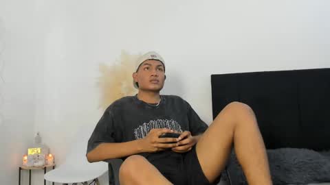 Snapshot of dark_disire chatting on September 16, 6:53 pm dark_disire online show from September 16, 6:53 pm