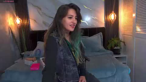 dark_dominika online show from June 25, 1:15 pm