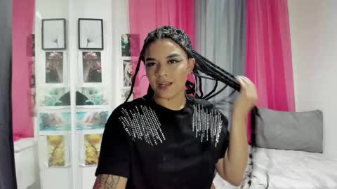 dark_flama online show from December 22, 4:09 am