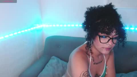 dark_flama online show from February 5, 10:58 pm