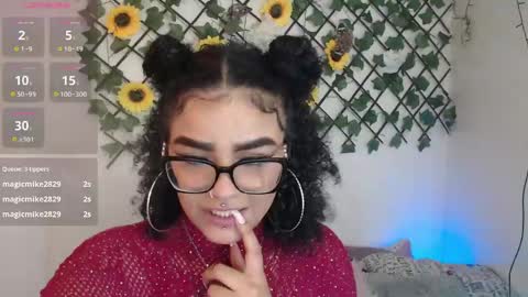 dark_flama online show from May 23, 1:22 am