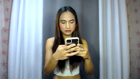 Snapshot of dark_hurohuro19 chatting on April 16, 4:35 am LIANNA online show from April 16, 4:35 am
