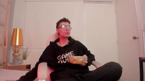 dark_sun333 online show from November 9, 8:51 pm