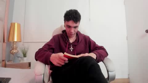 dark_sun333 online show from November 27, 12:13 am