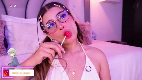 Angel Darcy  online show from May 29, 11:47 pm