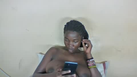 Snapshot of darkcaramel1 chatting on July 10, 6:07 am darkcaramel1 online show from July 10, 6:07 am