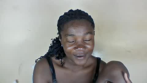 Snapshot of darkcaramel1 chatting on July 13, 7:00 am darkcaramel1 online show from July 13, 7:00 am