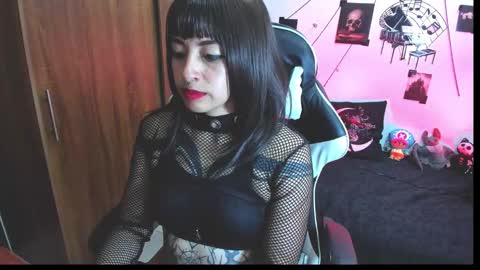 Hi Im Yuri  independent modelhelp me get my 111 hands upuwu online show from November 16, 9:31 pm