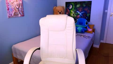 darkmoon____ online show from October 22, 2:06 pm