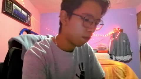 Snapshot of darknex_ chatting on May 22, 2:08 am Jose Ian online show from May 22, 2:08 am