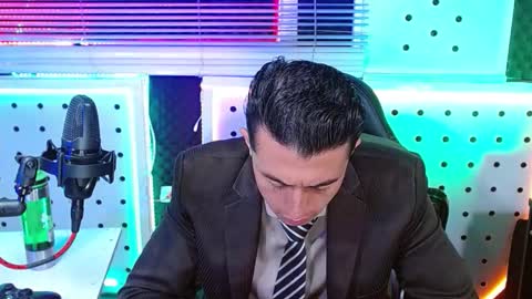 DARKO0717 online show from January 13, 2:00 pm