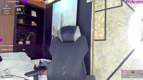 Snapshot of darkreed_ chatting on February 25, 6:06 pm Dark ReeD online show from February 25, 6:06 pm