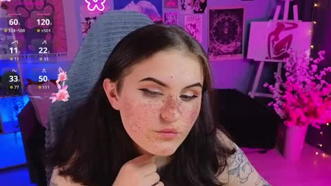 Snapshot of darksh1ne chatting on April 3, 9:02 pm Shine online show from April 3, 9:02 pm