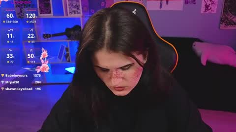 Snapshot of darksh1ne chatting on April 6, 4:46 am Shine online show from April 6, 4:46 am