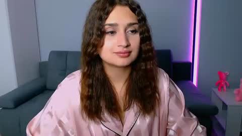 Amelie online show from June 19, 7:06 pm