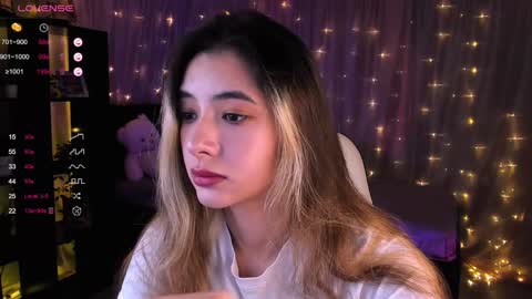 Belle online show from December 10, 4:24 am