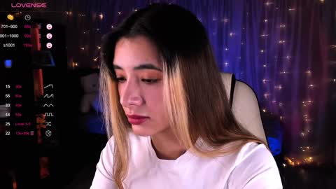 Belle online show from December 16, 4:23 am