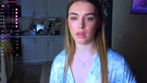 Snapshot of darlina_ryan chatting on April 18, 2:21 pm Darlina online show from April 18, 2:21 pm