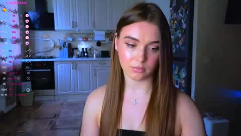 Snapshot of darlina_ryan chatting on June 9, 3:23 pm Darlina online show from June 9, 3:23 pm