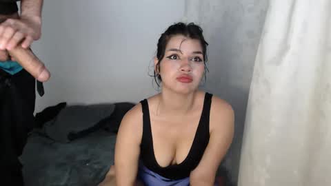 Snapshot of darling_and_dante chatting on March 6, 11:20 pm darling_and_dante online show from March 6, 11:20 pm