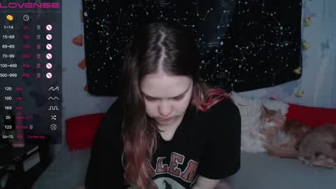 Snapshot of darling_tony18 chatting on February 11, 4:35 pm darling_tony18 online show from February 11, 4:35 pm