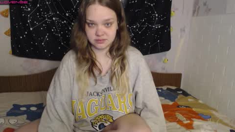 Snapshot of darling_tony18 chatting on September 24, 11:13 am darling_tony18 online show from September 24, 11:13 am