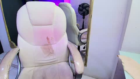 Darling online show from January 18, 3:49 pm