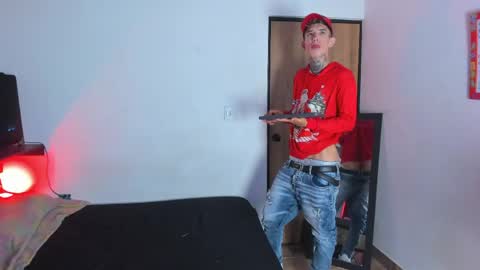 Snapshot of darwin_stark chatting on May 5, 6:43 am darwin_stark online show from May 5, 6:43 am