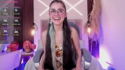 dasha_rodriguez online show from May 13, 2:25 pm