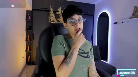 Dass Roman online show from March 23, 9:19 pm