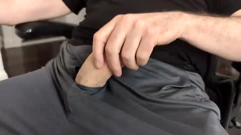 Snapshot of databass chatting on February 3, 7:42 pm databass online show from February 3, 7:42 pm