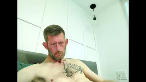 dave3891 online show from May 7, 11:48 am