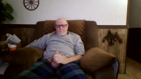 Snapshot of dave571960 chatting on November 5, 11:43 am dave571960 online show from November 5, 11:43 am