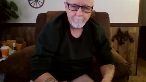 Snapshot of dave571960 chatting on November 13, 1:10 pm dave571960 online show from November 13, 1:10 pm