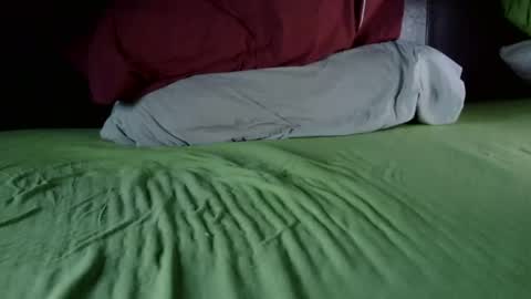 Snapshot of dave77a2200 chatting on January 3, 1:25 pm dave77a2200 online show from January 3, 1:25 pm