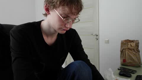 Snapshot of dave_redmond chatting on May 13, 2:14 pm DAVE REDMOND online show from May 13, 2:14 pm
