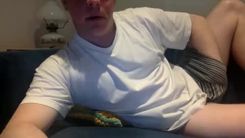 daveb709709709 online show from April 19, 1:38 am